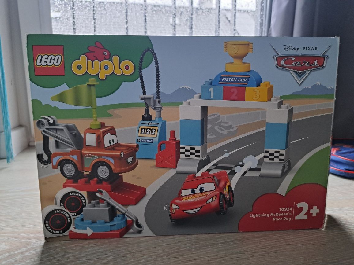 Lego Duplo 10924 Zygzak MCqueen na wyścigach