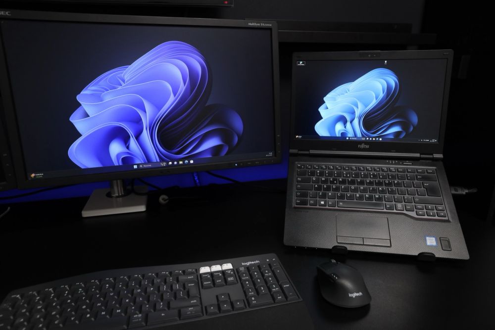 Fujitsu E549 i7, 16GB RAM, 512 GB M.2 NVMe, Win11 PRO