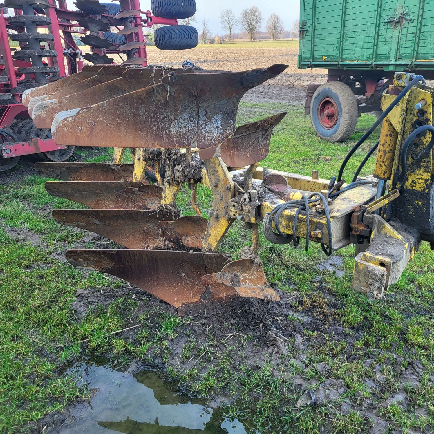 Pług 4 skibowy obracany rumpstad