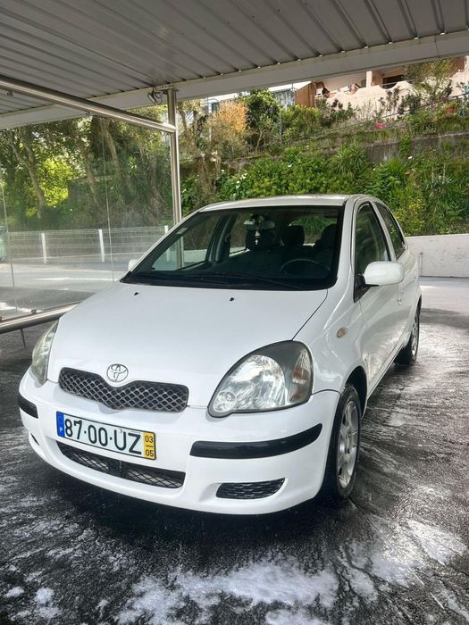 Toyota yaris 2003