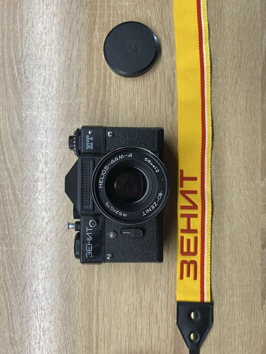 Фотопарат ЗЕНІТ ЕТ, в комплекті з спишкою