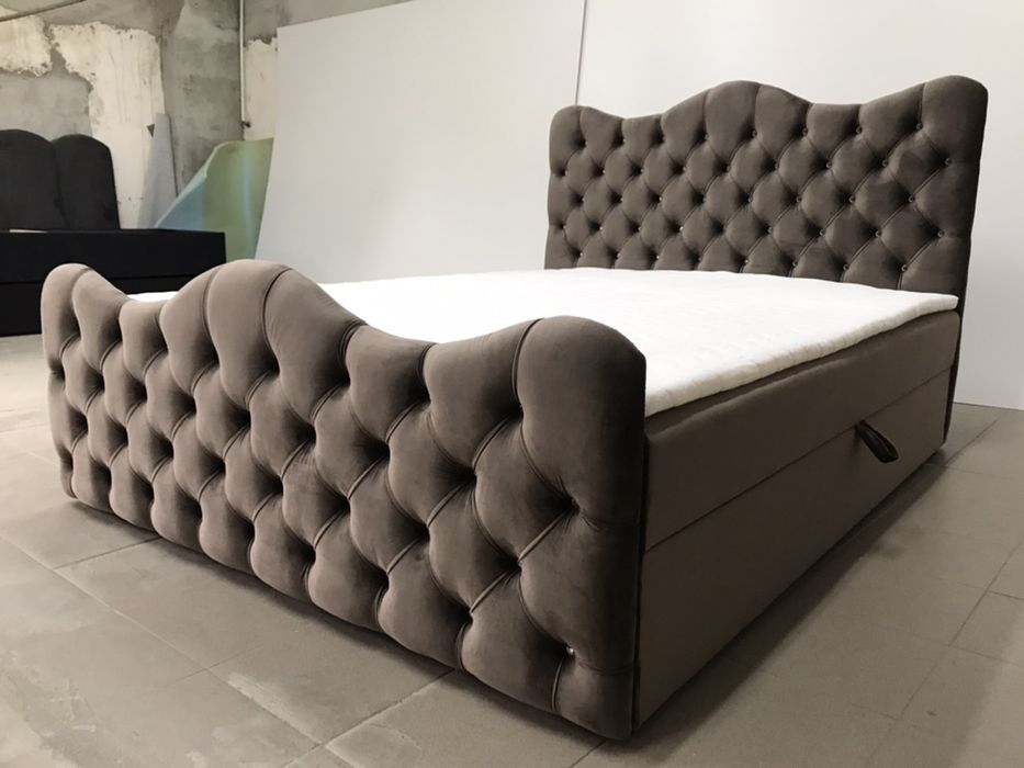 Łóżko 140/200 tapicerowane pikowane guzikami Kontynentalne materac