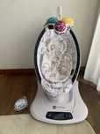 4moms mamaRoo 4.0 com redutor incluído em caixa