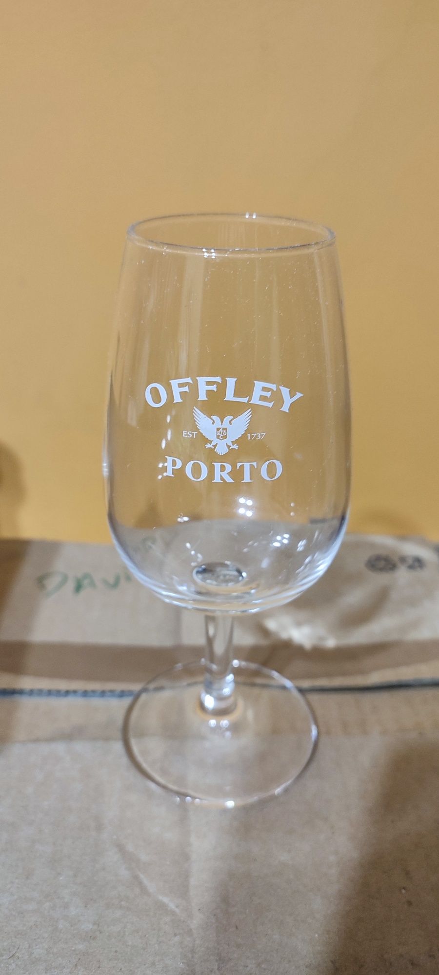 Caixa de copos de vinho do Porto Offley