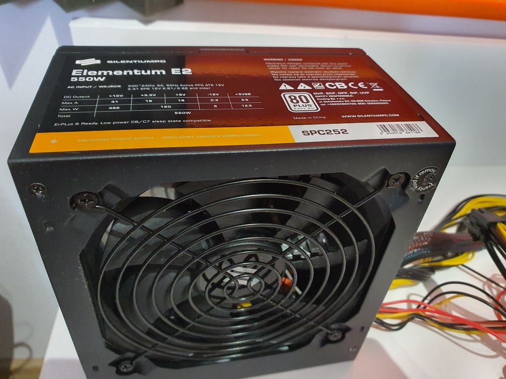 Zasilacz silentiumpc elementem E2 550w