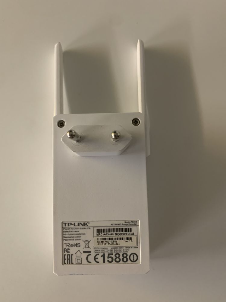 Wzmacniacz sygnału wi-fi firmy TP-Link AC750 model RE210