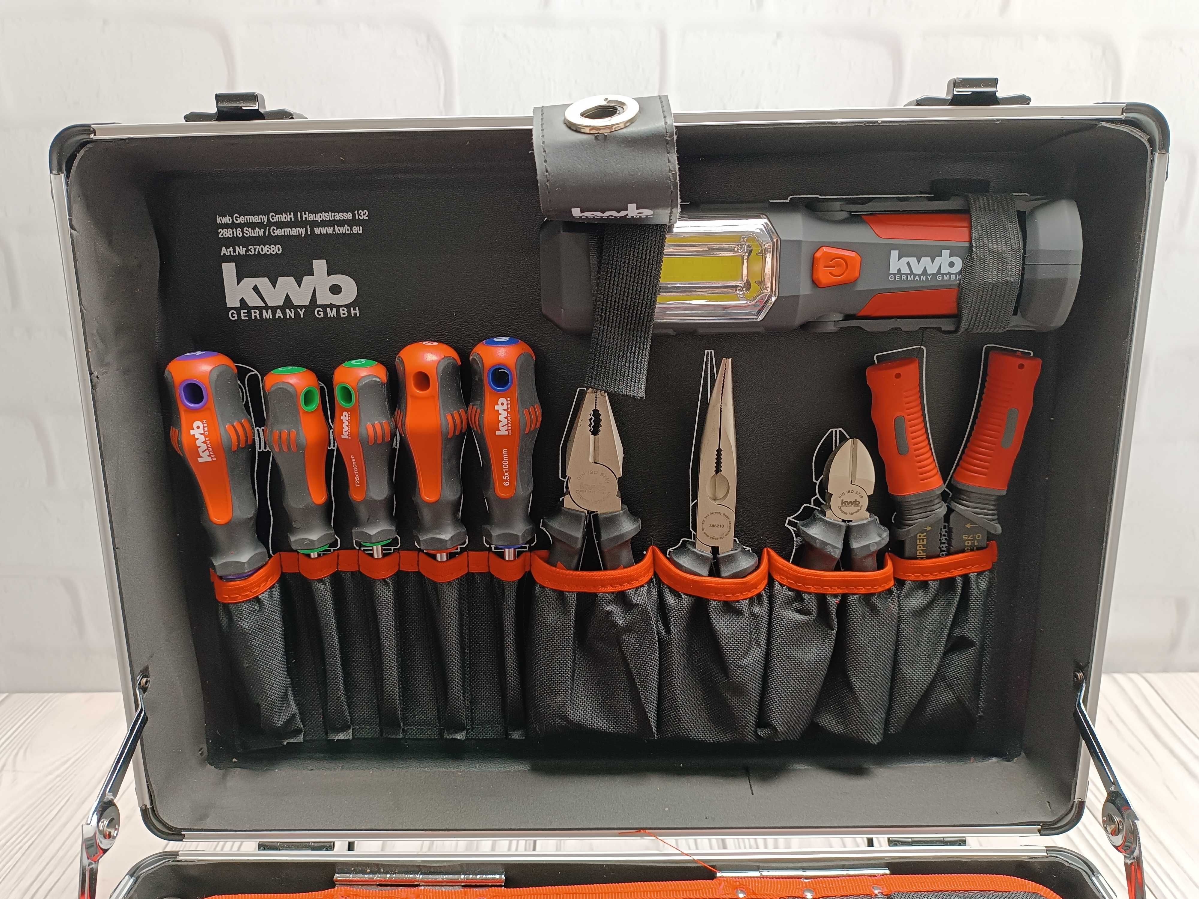 KWB набір інструментів 175 предметів у кейсі з функцією візка
