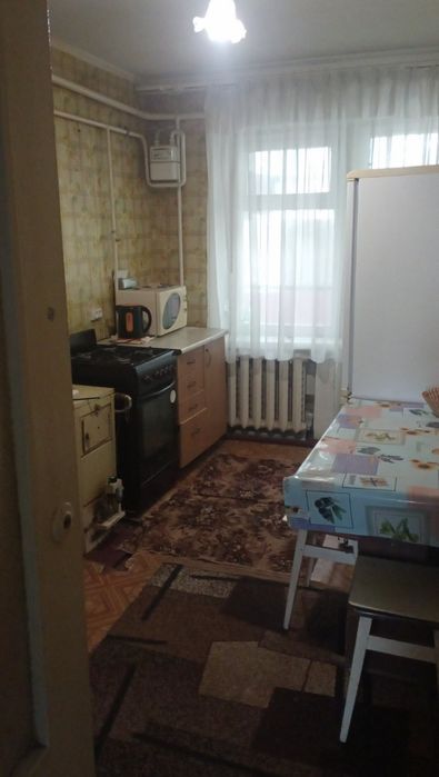 Продам квартиру 2-х кімнатну