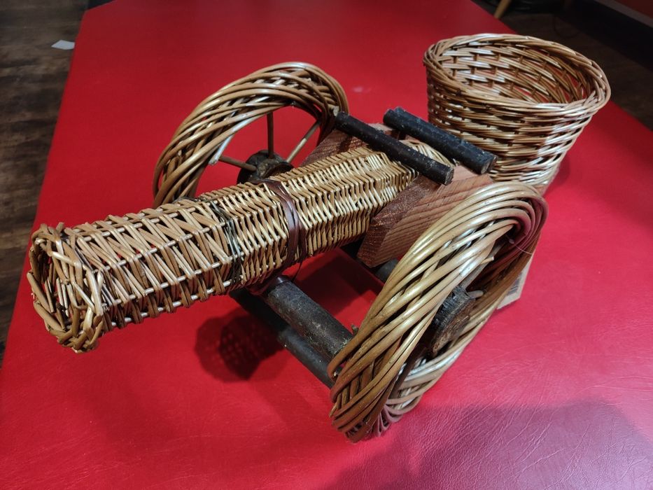 Doniczka armata wiklinowa