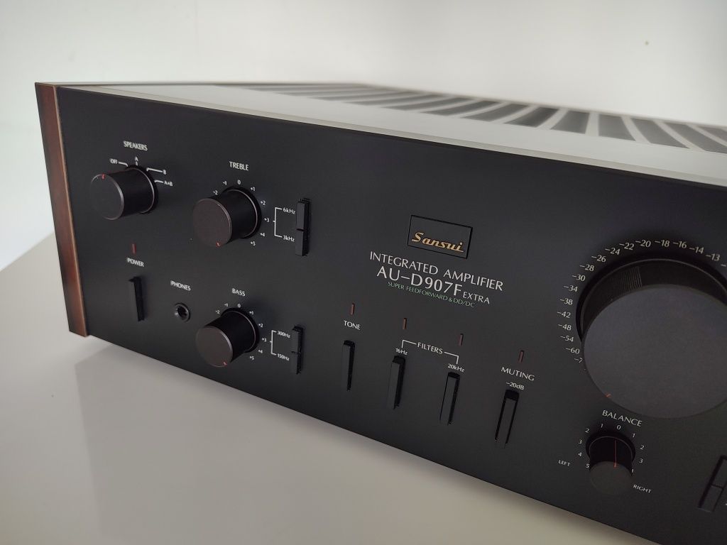 Sansui AU-D907F Extra , wzmacniacz stereo .