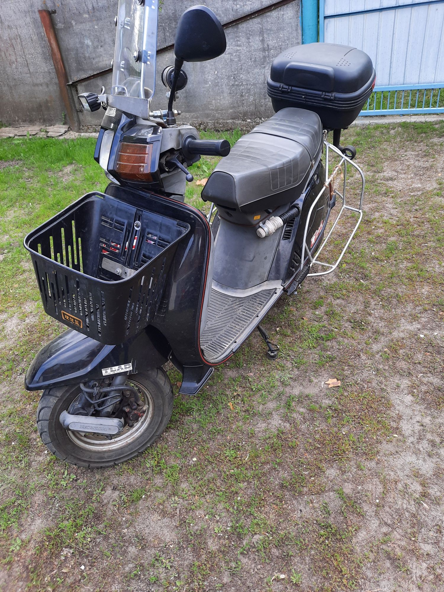 Скутер Honda Lead 80ss