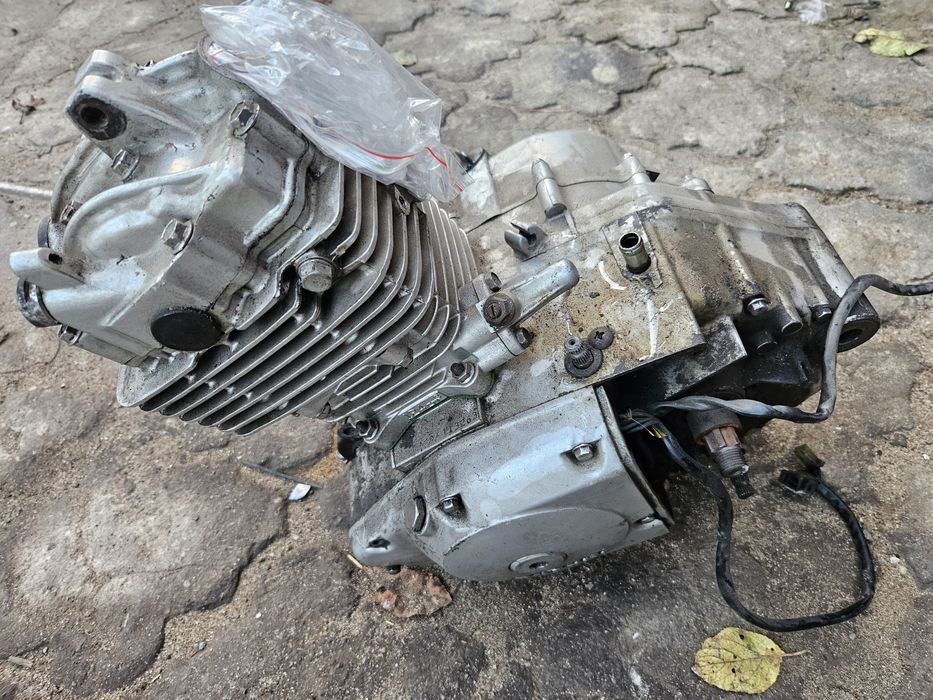 Silnik Suzuki Marauder 125 GZ Gn DR