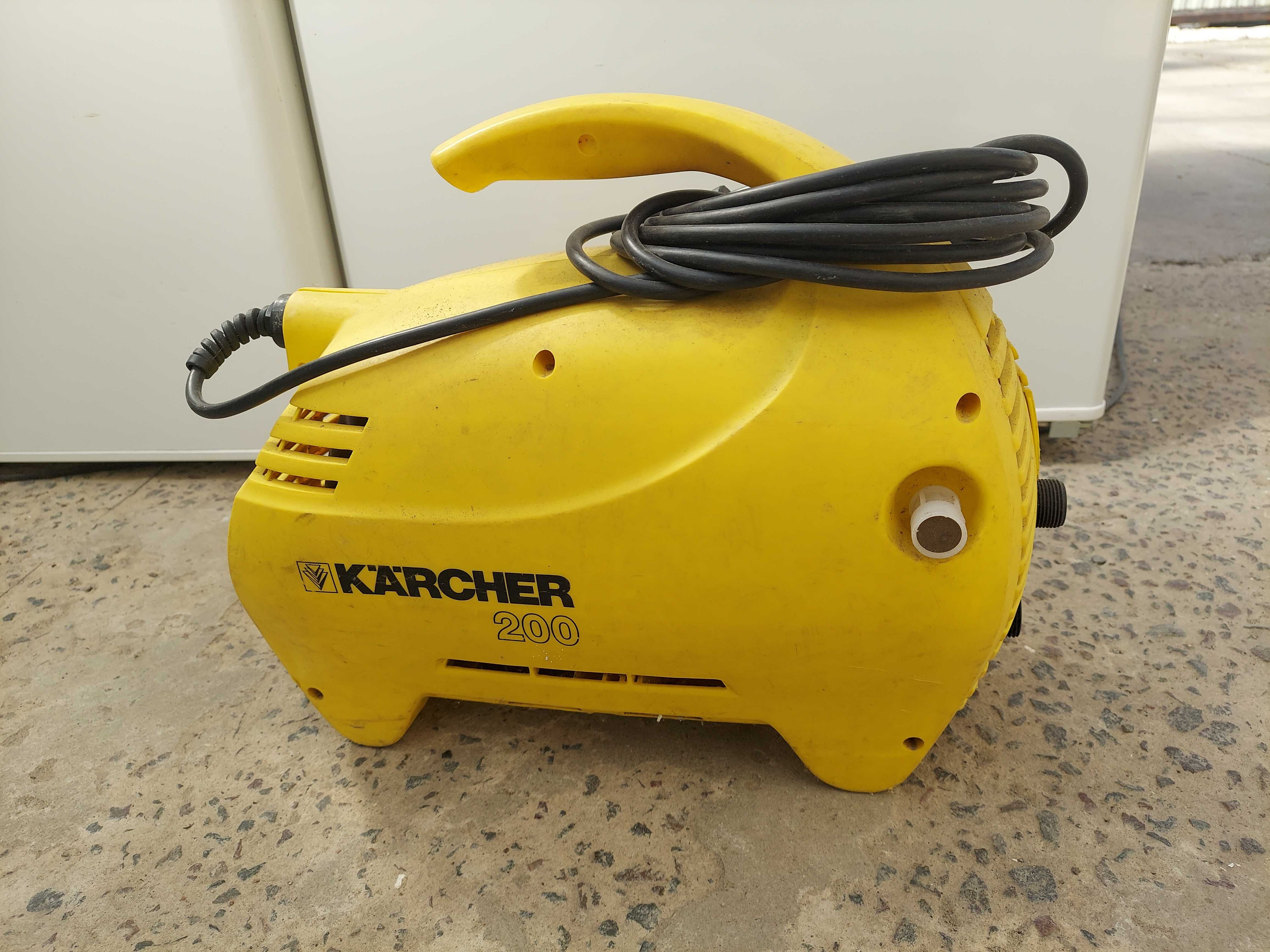 Мийка високого тиску Karcher 200