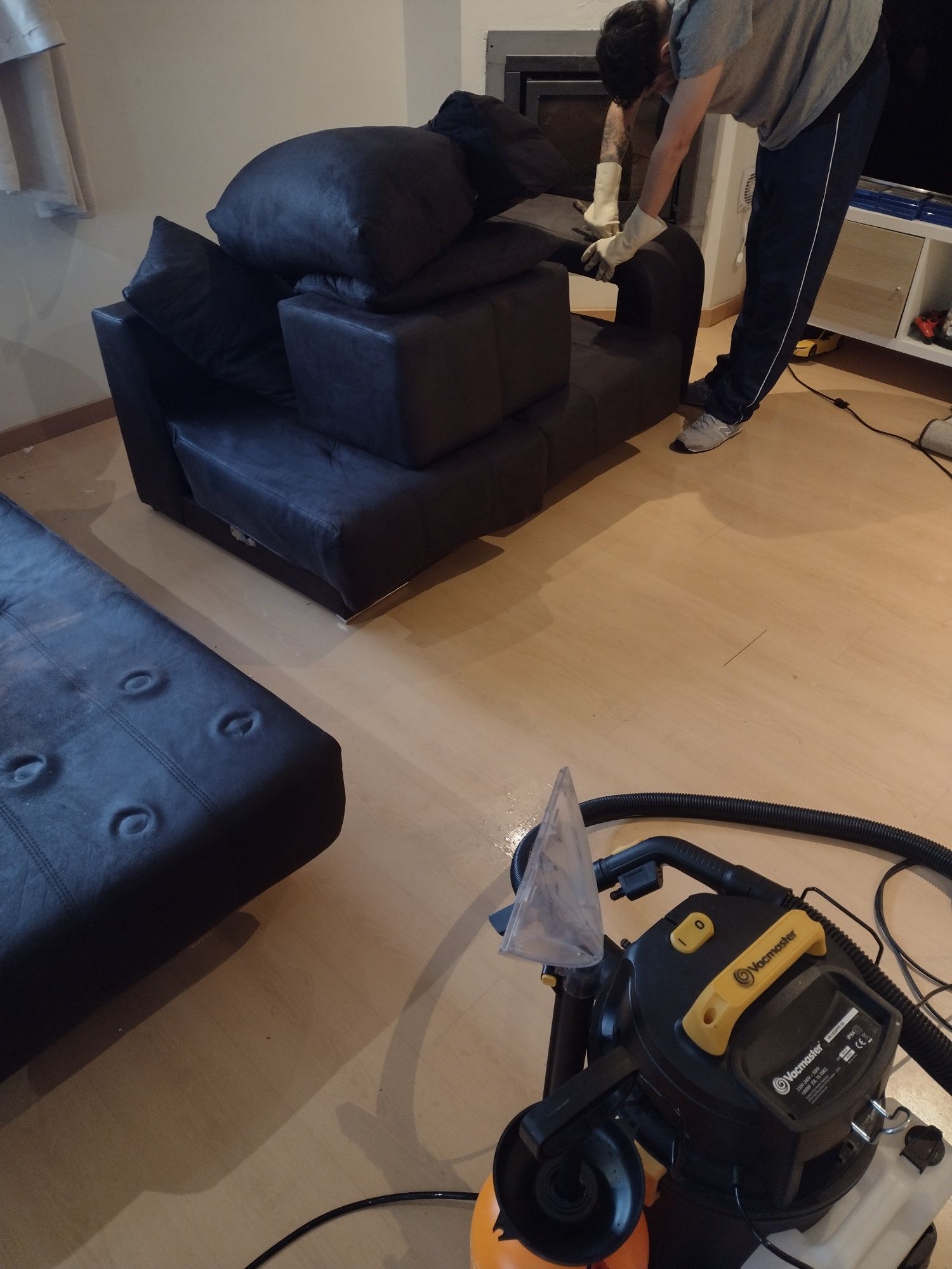 Limpeza e pré secagem de colchões sofás estofos carpetes alcatifas