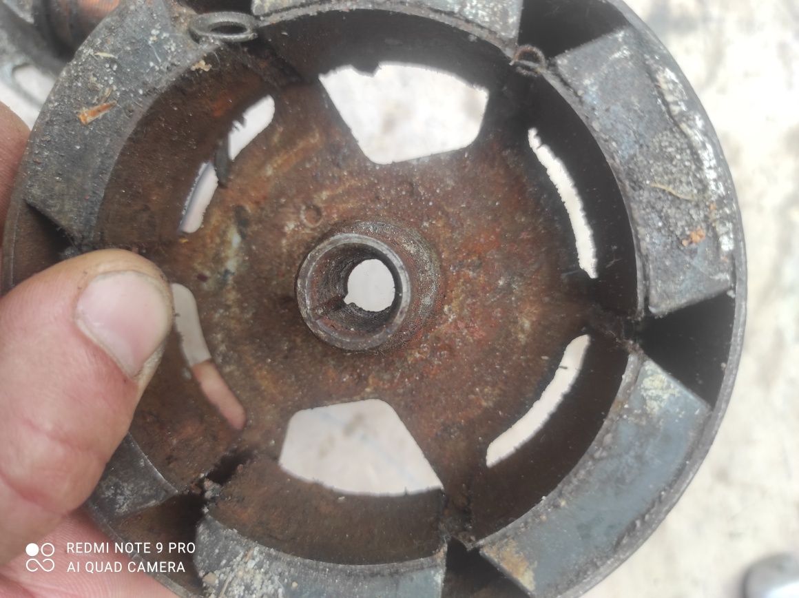 Zapłon iskrownik Magneto Romet Komar ogar motorynka kadet 9.38