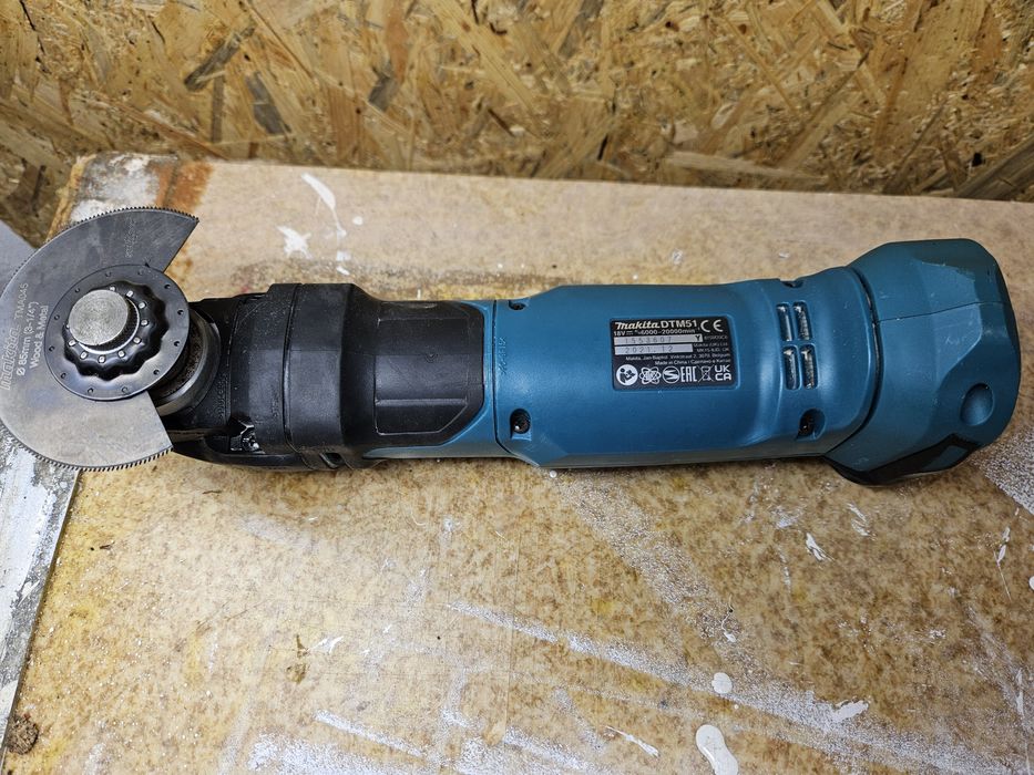 Makita DTM51 narzędzie wielofunkcyjne ze szybka zmiana nozy