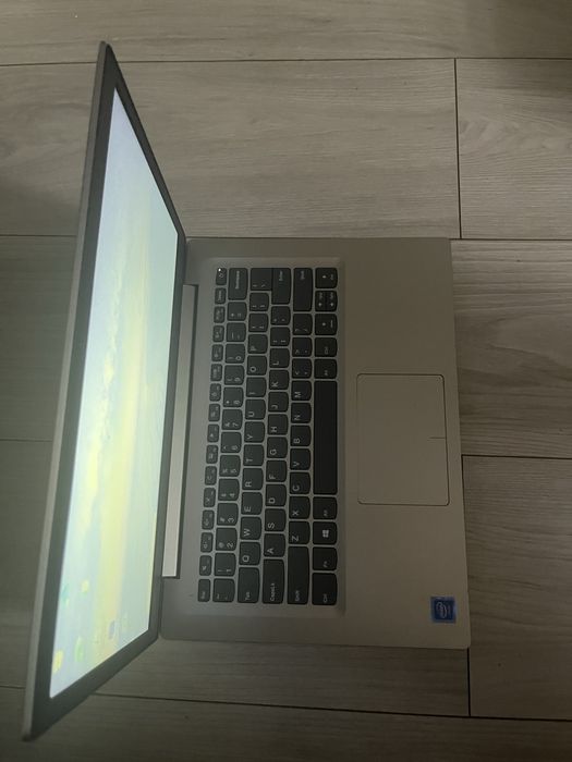 Laptop lenovo ideapad