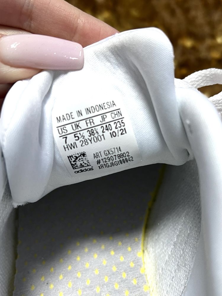 Nowe oryginalne adidas trampki adidasy biale 38 damskie wiosna