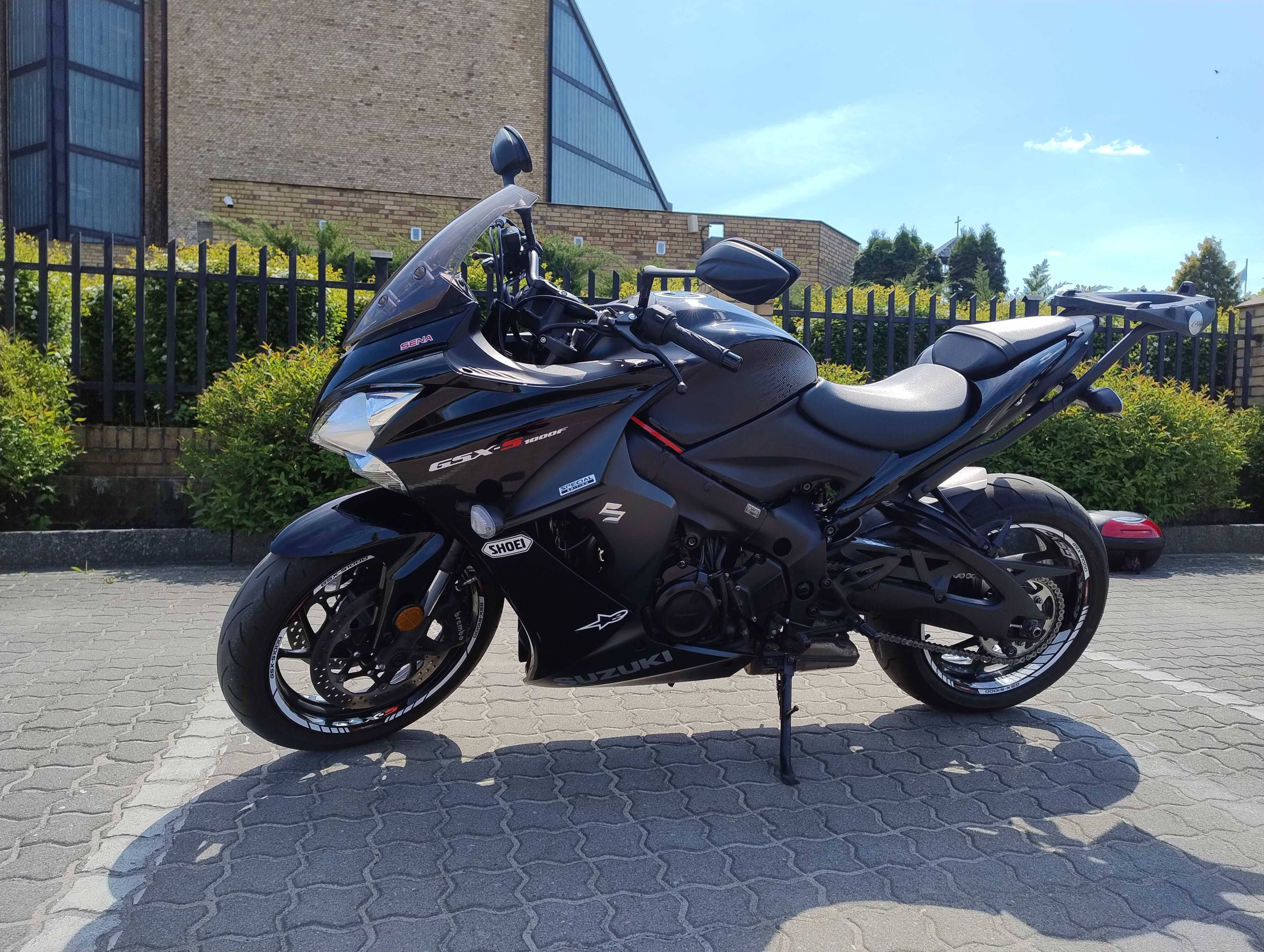 Suzuki gsxs 1000f