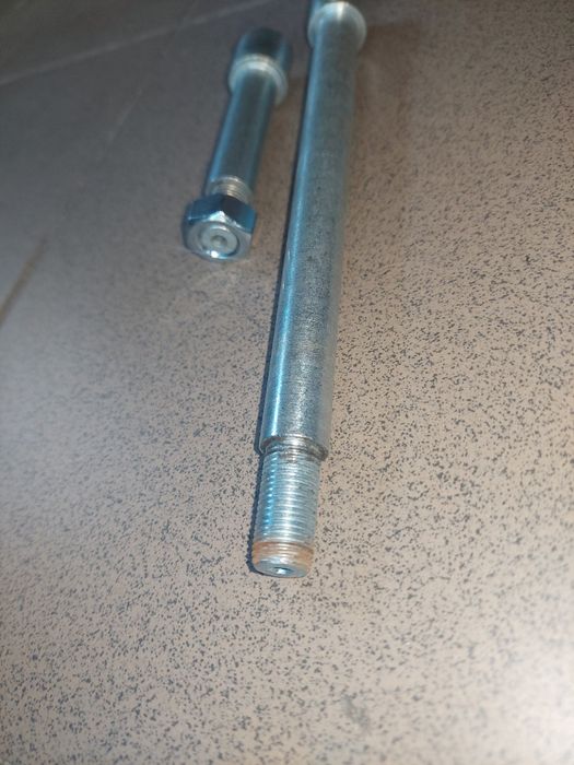 Nowa kpl oś kola tyl wahacza rama wsk 125 b1 dwuramowka pl