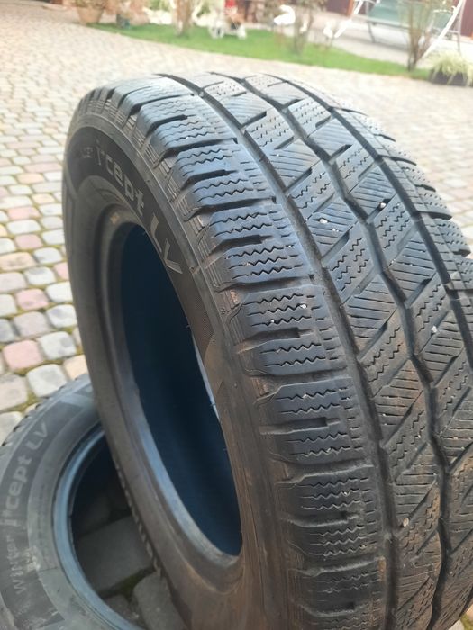 225 × 65 r16c Hankook