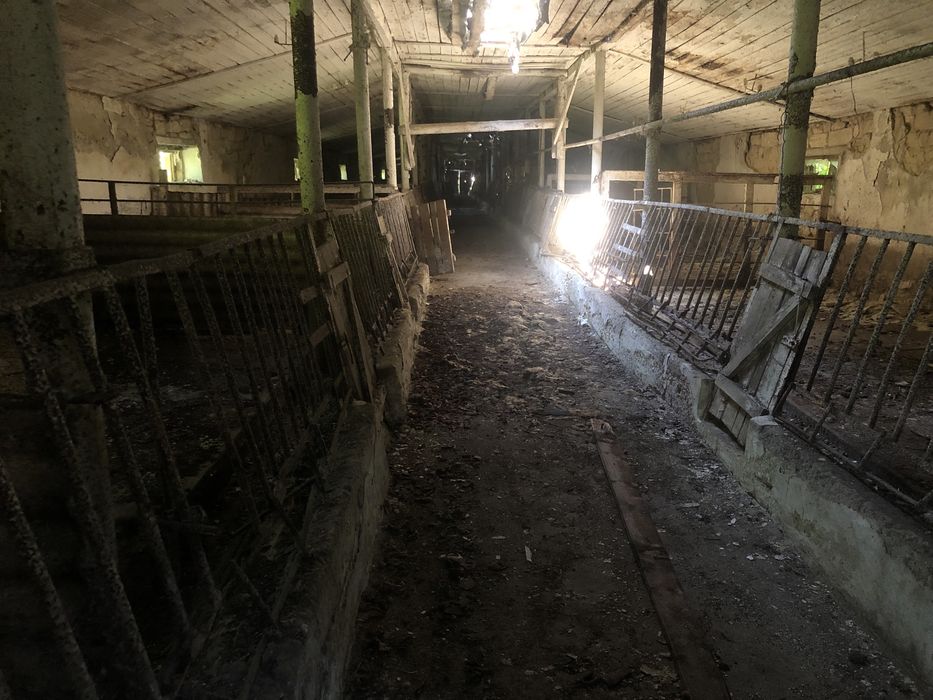 Продається агрокомплекс з птахофермою.