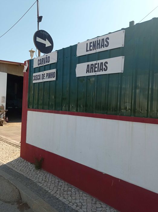 jose,,bitoque-lenhas,carvao,terra,jardim