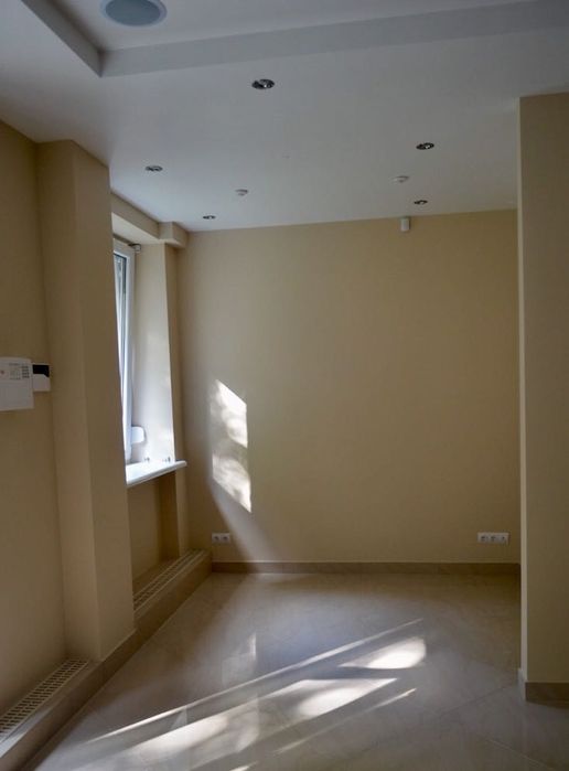 БЕЗ КОМІСІЇ оренда фасадне приміщення 51 м2