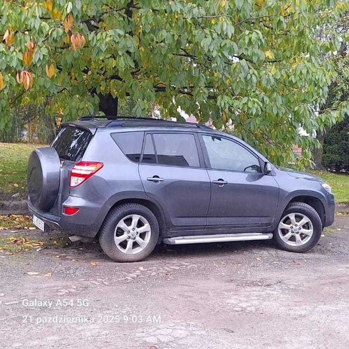 Toyota RAV4 rocznik 2010