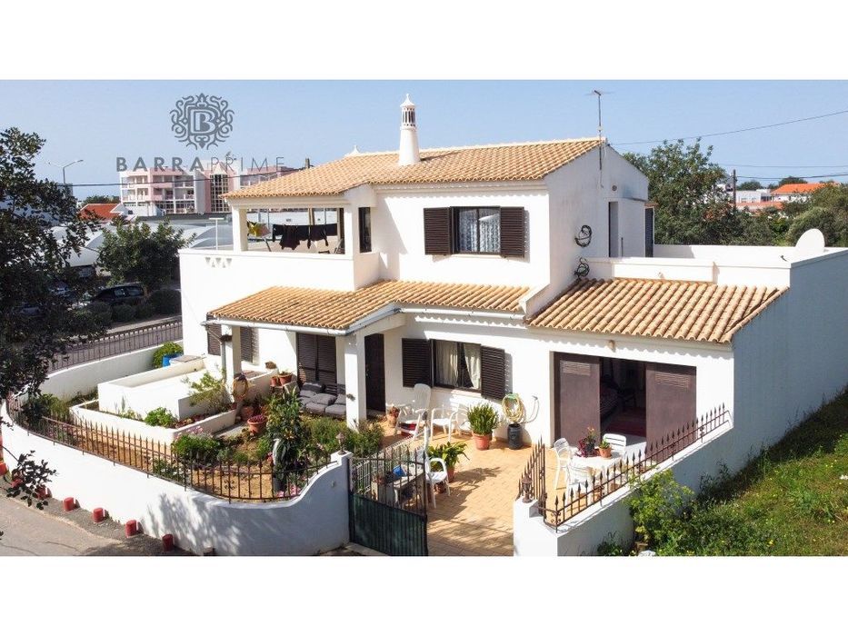 Moradia Independente com 4 Quartos Centro de Almancil