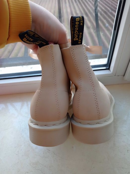 шкіряні черевики 38 р, dr martens 101 mono suede
