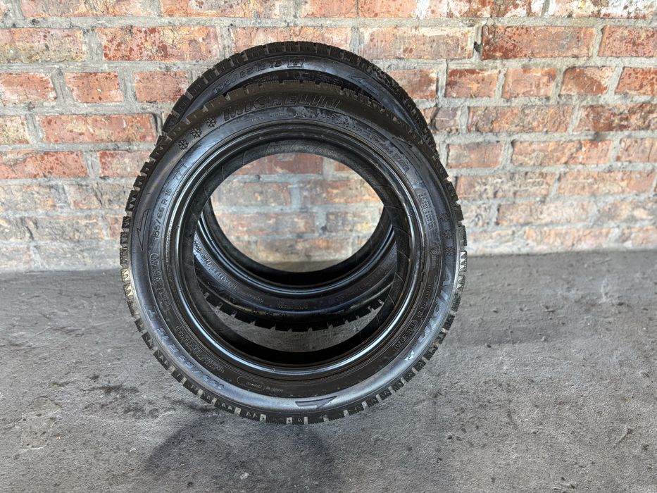 Продам зимние шины резину Michelin r15 155/65