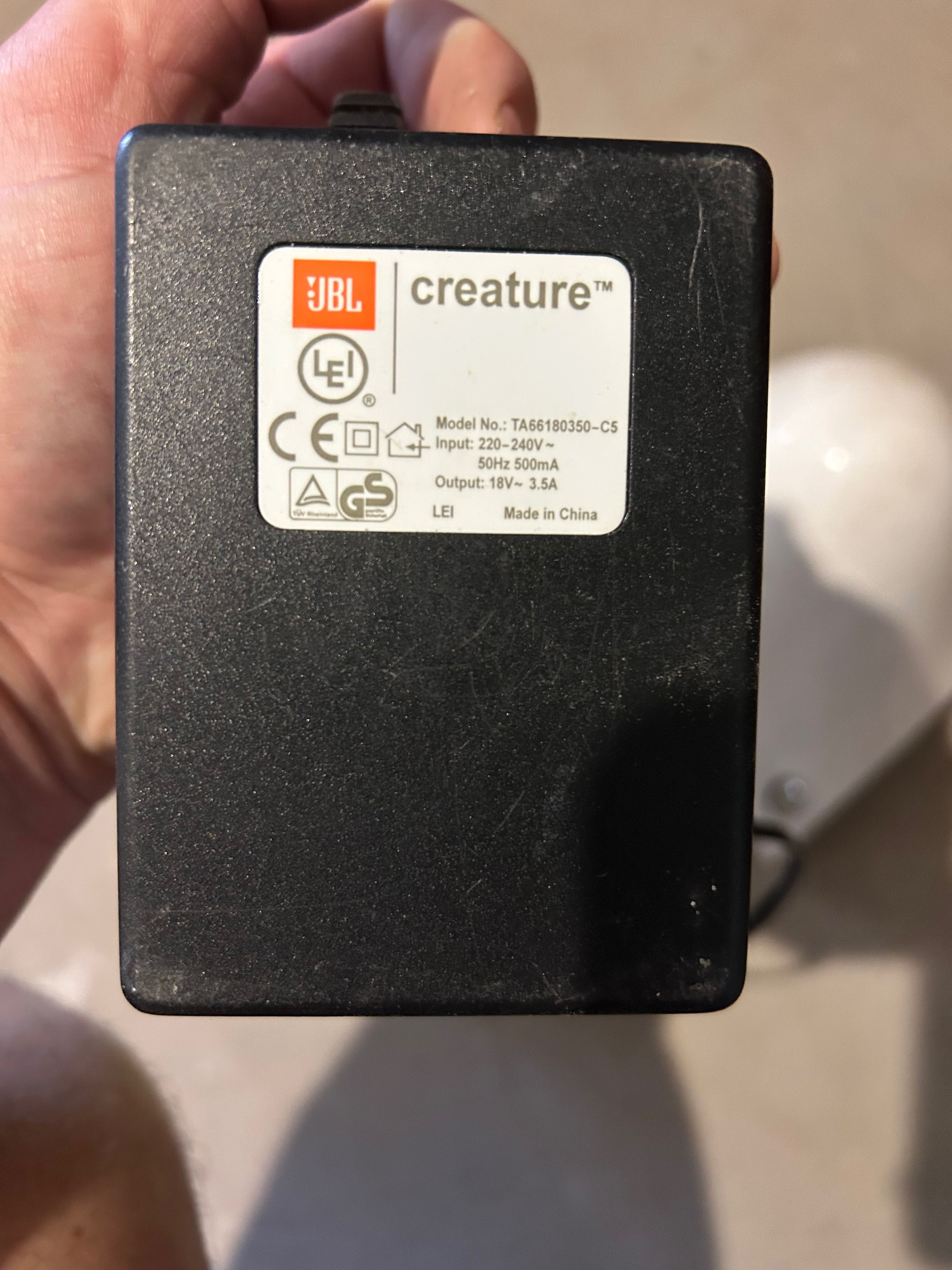 Акустична система jbl