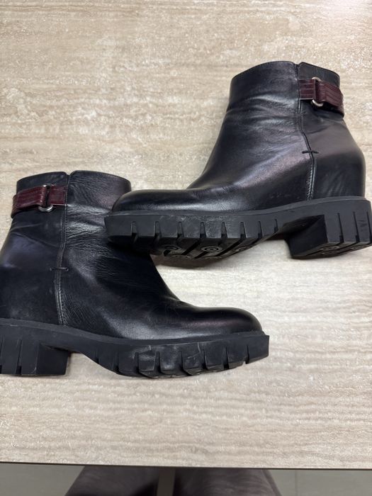 Якісні , шкіряні черевики 38 розмір