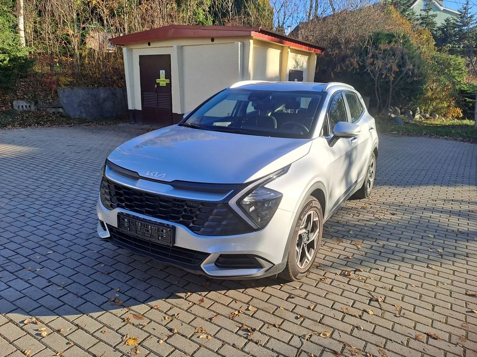 Kia Sportage 1.6T-GDI Automat / 2023 / 9400km / Hak