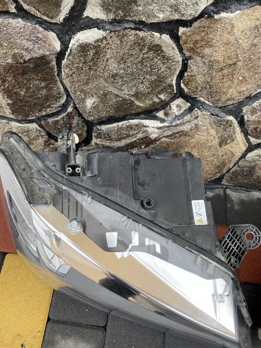 Фари бмв х3 ф25 ксенонові адаптивні