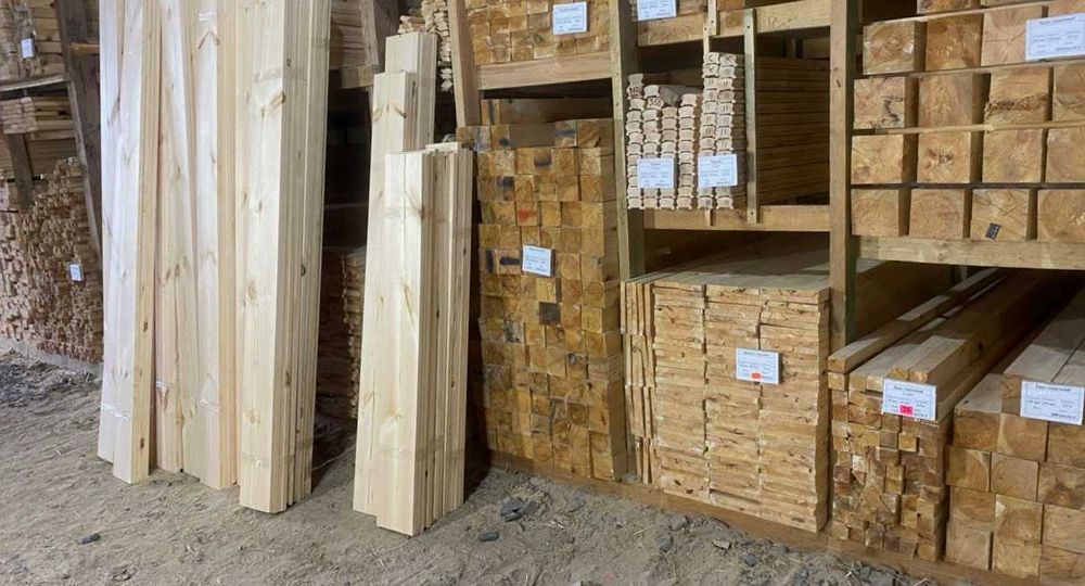 Купити дошку будівельну – зі складу з доставкою