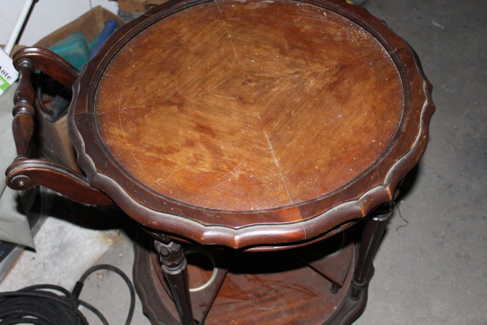 Bar Garrafeira Chá Mesa Redonda Com Rodas Antiga Vintage