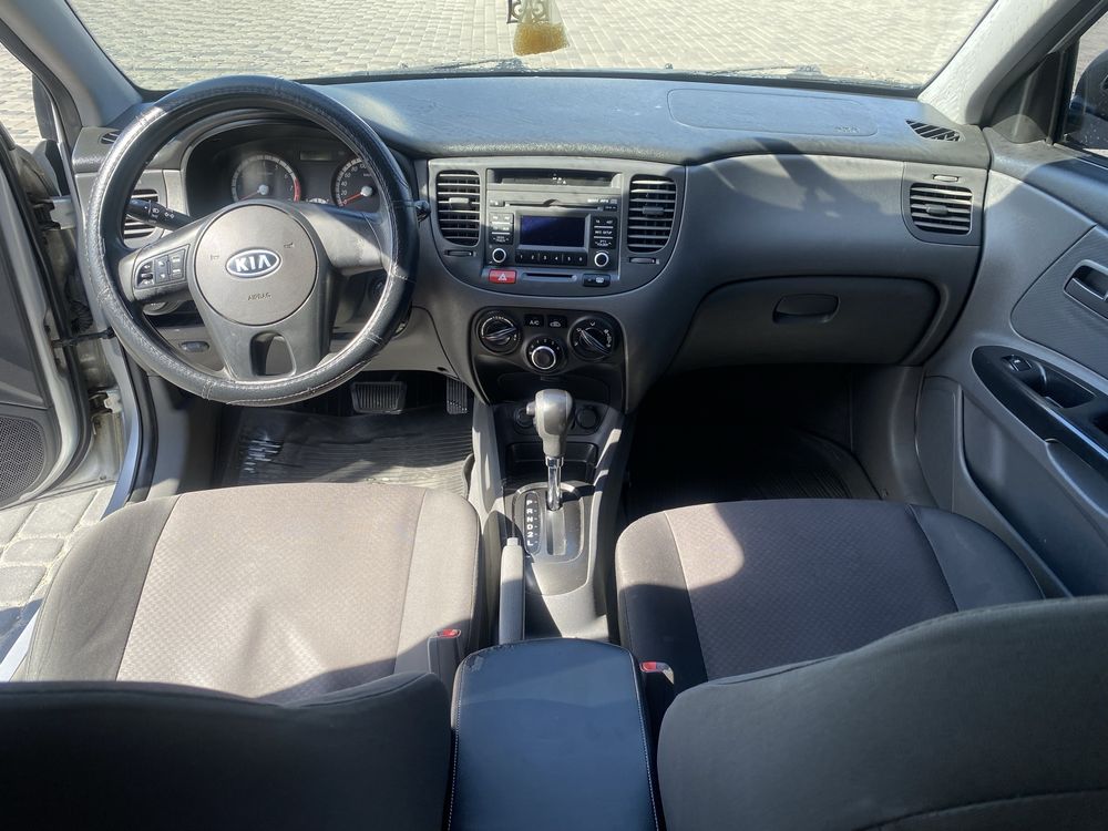 Kia Rio 1.4 бензин автомат