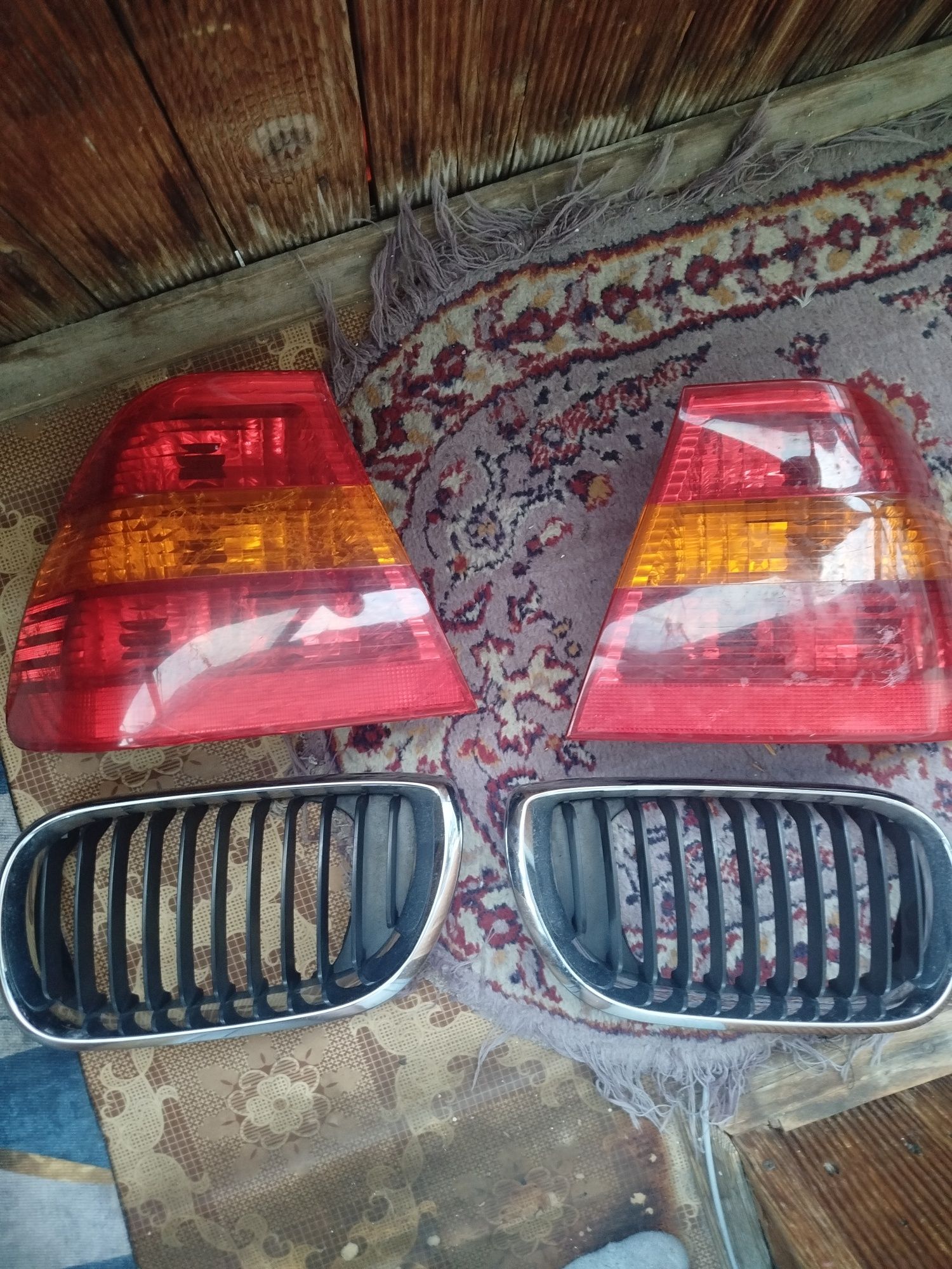 Задні ліхтарі е46