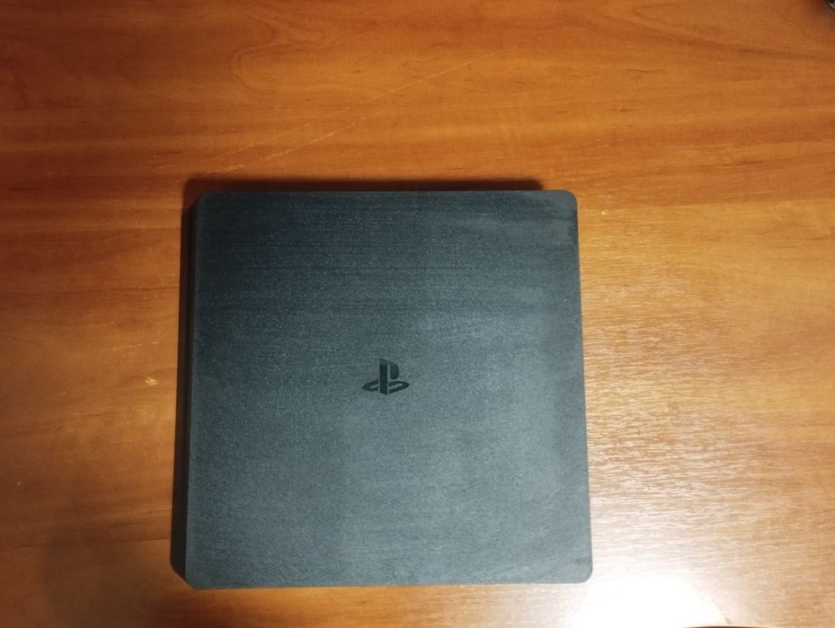 Ps4 slim 1tb + 3 диски (є торг)