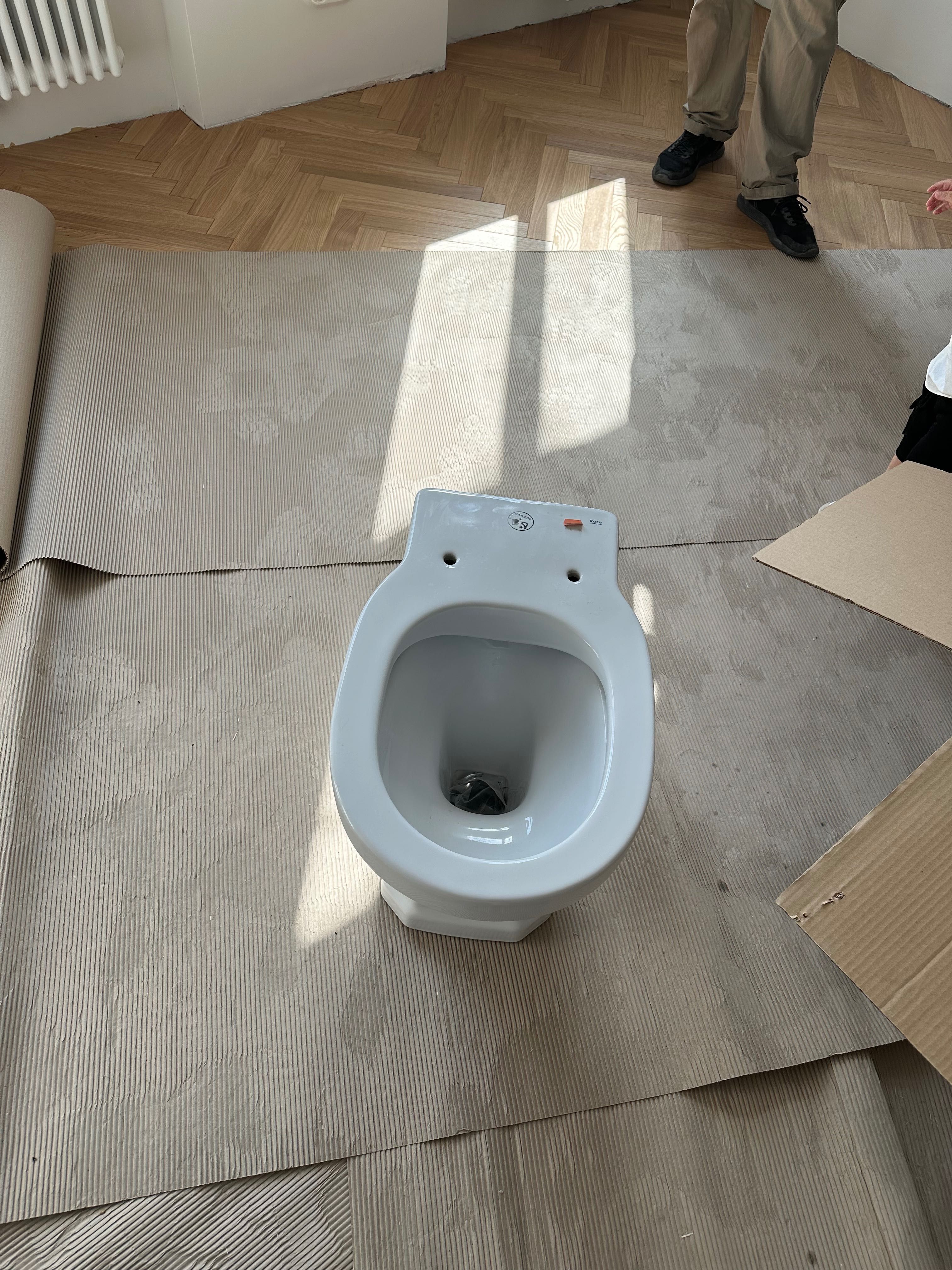 ROCA CARMEN miska wc rimless stojąca  (A3440A9000)