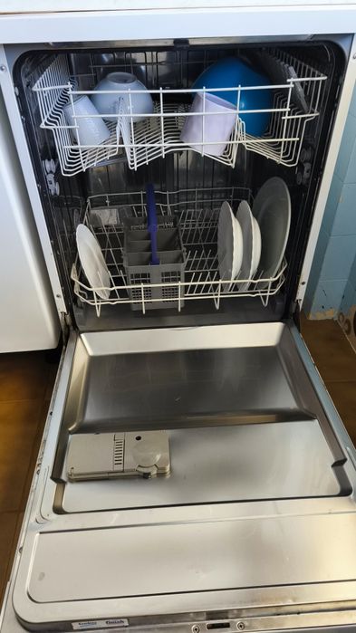 Maquina lavar loiça BEKO