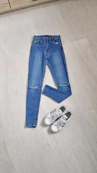 Jeansy jeans Spodnie Bershka 36