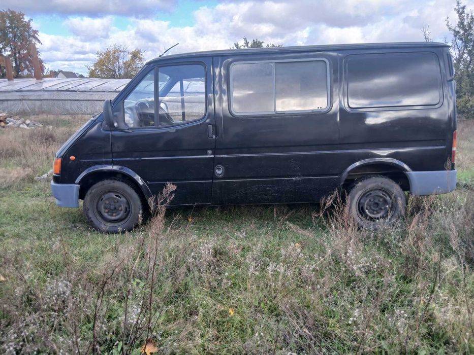 Продам форд 1999 року