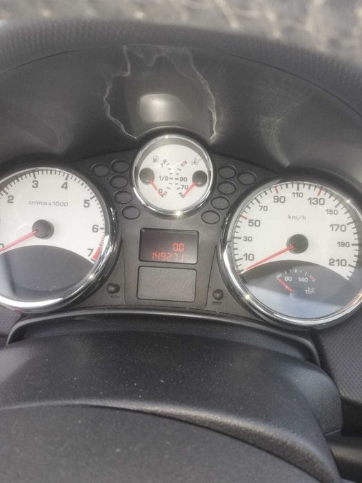 Peugeot 207 1,4 poj 149 tys km