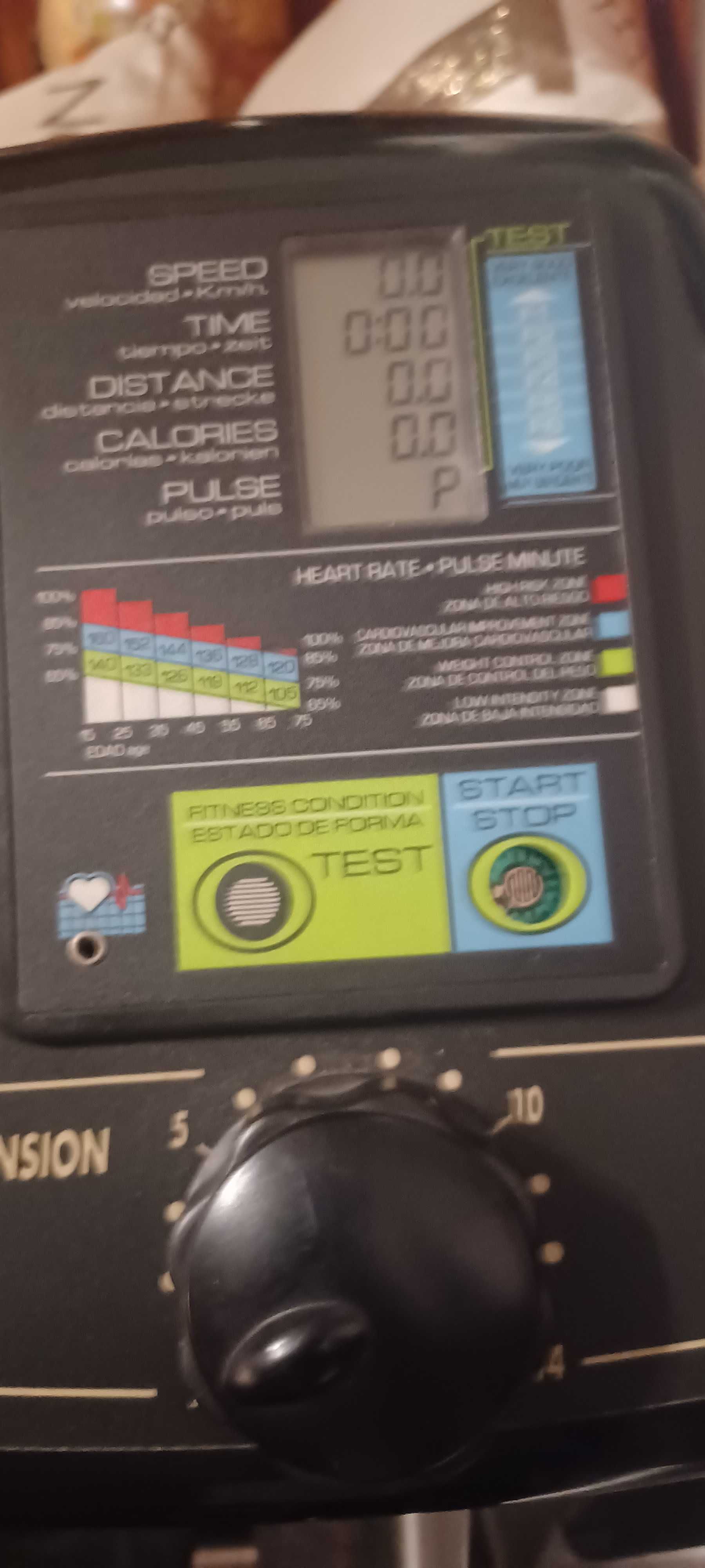 Bicicleta fixa / estática - Fitness, em bom estado