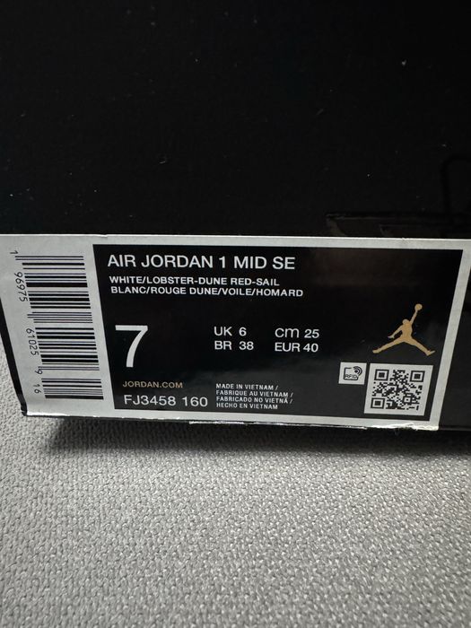 Jordan Mid SE como NOVAS