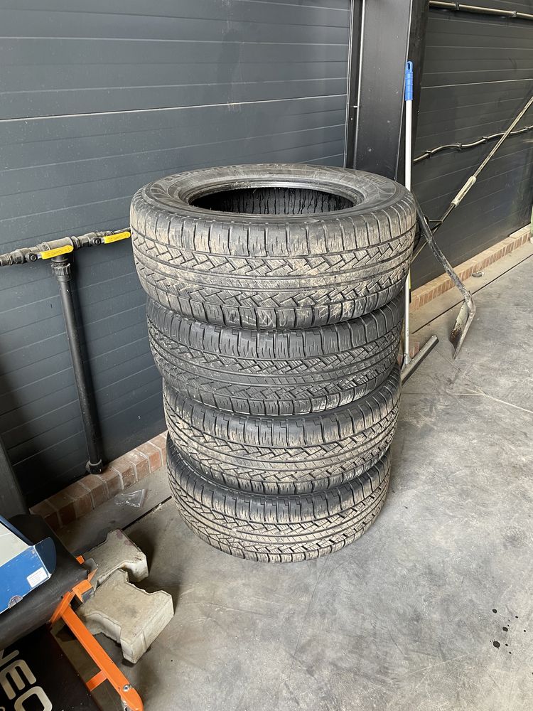 Opony Pirelli scorpion STR M+S 275/60r18