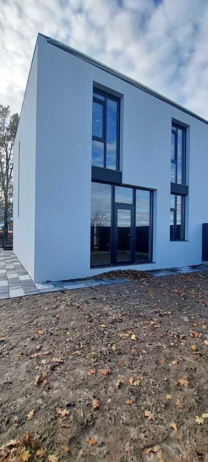 Нові Петрівці,  сучасний будинок-дуплекс 110 кв.м.
